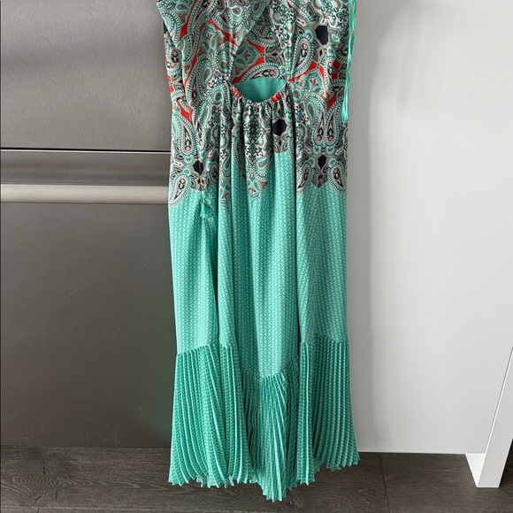 Maeve Backless Paisley Dress in Green and Red - Picture 8 of 9